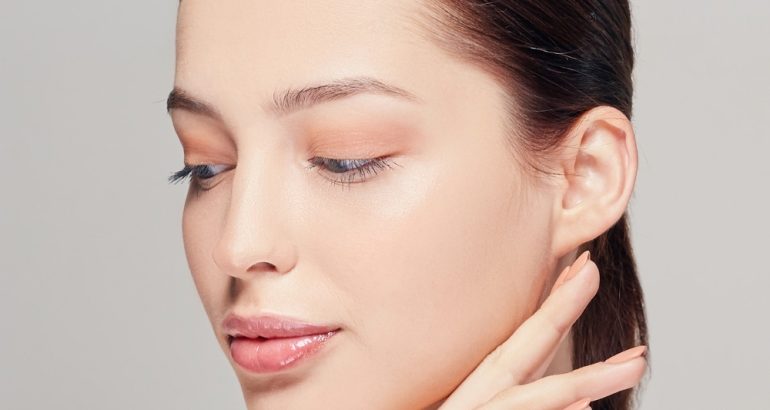 Acnee la Adult — Cauze, Mituri și Tratamente Eficiente | Dermaspa